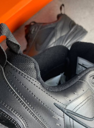 Кроссовки Nike Air Monarch 4 (IV) Triple Black живое фото 3